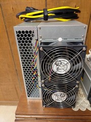 IceRiver KS1 Kaspa hash rate of 1 TH/s and uses 600W of power