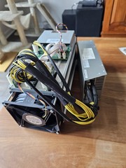Bitmain Antminer S9 13.5T SHA256 1280W Asic Miner BTC BCC APW3++ 120v/240v