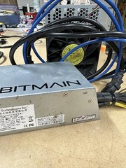Bitmain Antminer L3+ ASIC Litecoin Miner with APW3++ With HiveOS, OC to 720 mh/s