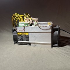 Bitmain Antminer V9 ASIC Bitcoin Miner w/ APW3++ 1600W PSU – Working – 3 Boards