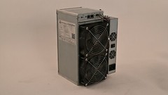 Canaan Avalon 1047 37TH/s Bitcoin Miner W/ PSU (USED)