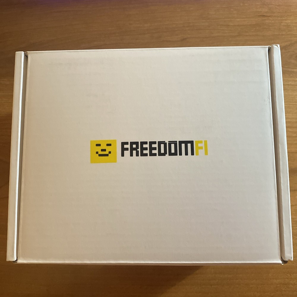 FreedomFi Gateway Helium 5G HNT Hotspot Miner (Working)