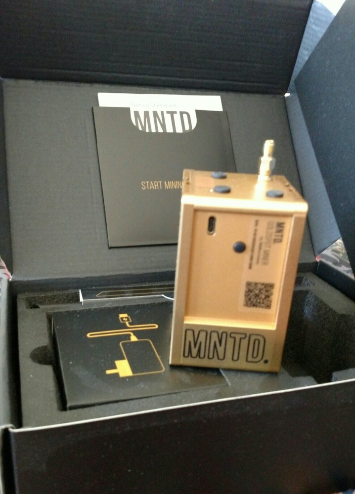Helium Miner Kit — 8GB MNTD Goldspot w/12dBi Antenna kit (US.915MHz) New!