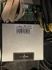 Ant miner S9 with Bitmain Power Supply and Power Cord. (working) ( read)