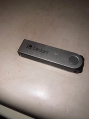 Used ledger nano x crypto hardware wallet- Mystrey