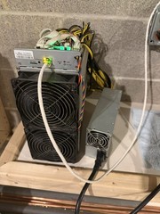 Bitmain Antminer Z15J ZEC Equihash ASIC 320k Sol/s with 1600-1800w APW7 PSU Z15J