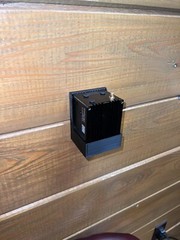 Rak Helium Miner Wall Mount