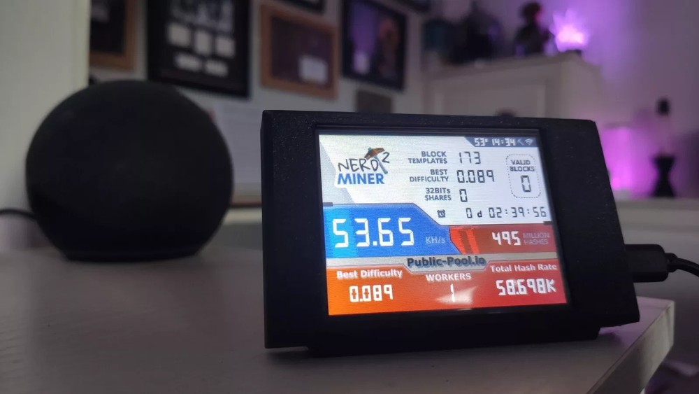 Nerd Miner v2 — Solo Bitcoin Miner — Lottery Miner — Crypto Miner — 2.8″ Screen