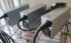Lot of 5 Bitmain Antminer L3+ 504MH/s Scrypt Miners + 4 APW3++ Power Supplies