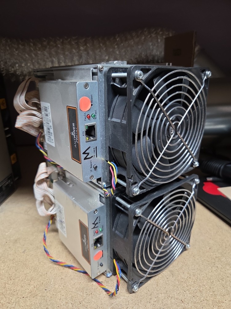Set of 2x Antminer Z9 Mini (10-15 ksols each). Not Z11 or Z9 Big.