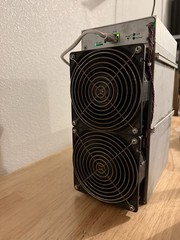 Bitmain Antminer Z15