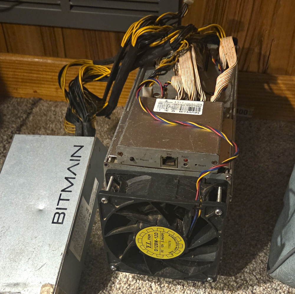 Bitmain Antminer L3++ ASIC Scrypt Miner 580MH/s 1600W w/ APW3++ PSU