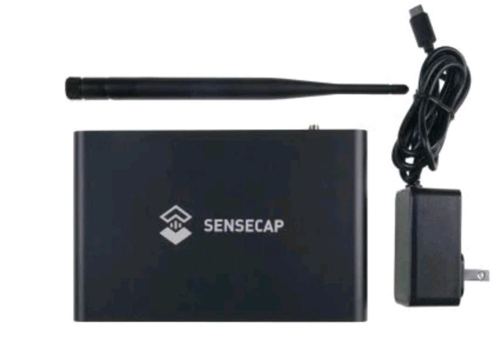 SenseCAP M1-2915 Helium Miner USA Model BRAND NEW NEVER OPENED