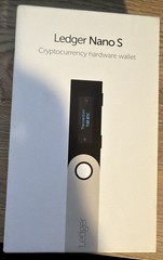 Ledger Nano S Cryptocurrency Hardware Wallet