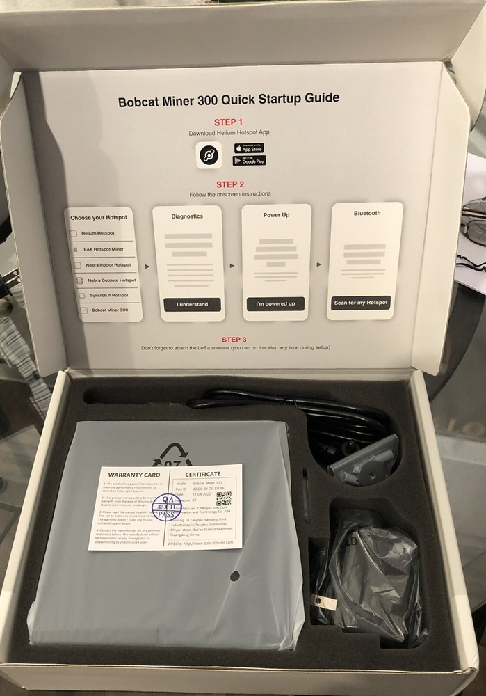 BRAND NEW! Bobcat Miner 300 US 915 Helium HNT Hotspot Miner SHIPS IMMEDIATELY