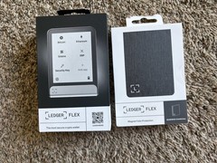 Ledger Flex Crypto Hardware Wallet E INK TOUCH SCREEN + Magnet Folio