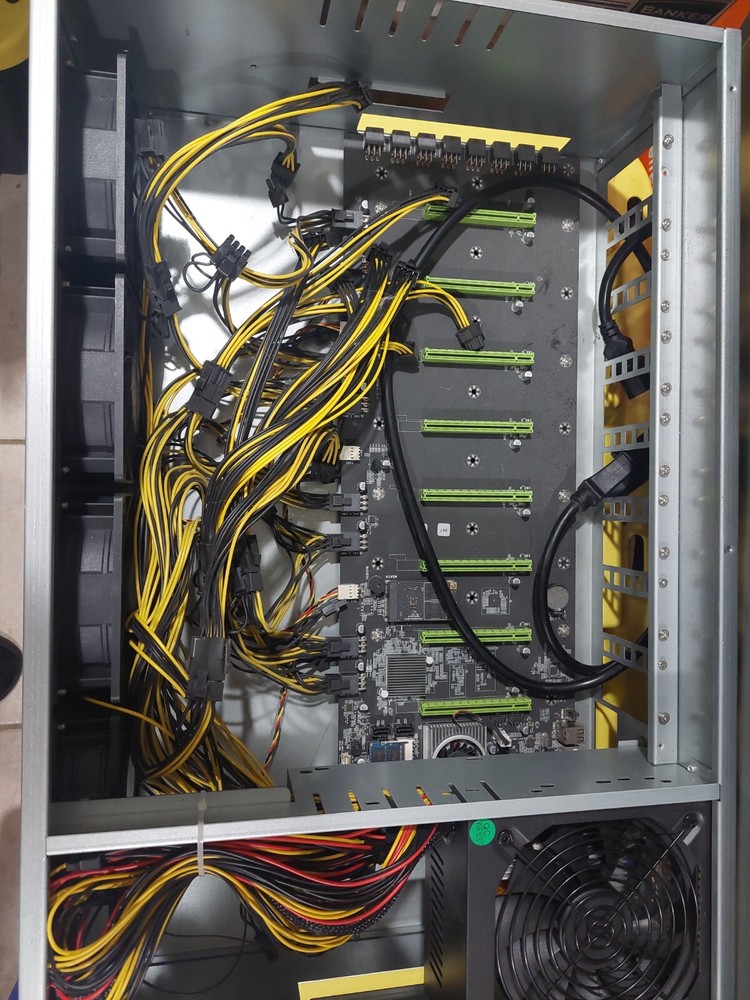 Custom Octominer GPU Crypto Mining Rig + Nvidia 1080 GPU
