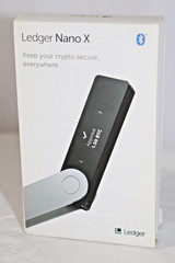 Ledger Nano X Crypto Hardware Wallet Bluetooth USB Used