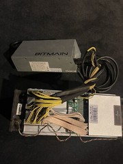 Ant miner S9 with Bitmain Power Supply and Power Cord. (working) ( read)