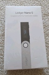 Ledger Nano S Cryptocurrency Bitcoin Hardware Wallet New Sealed!