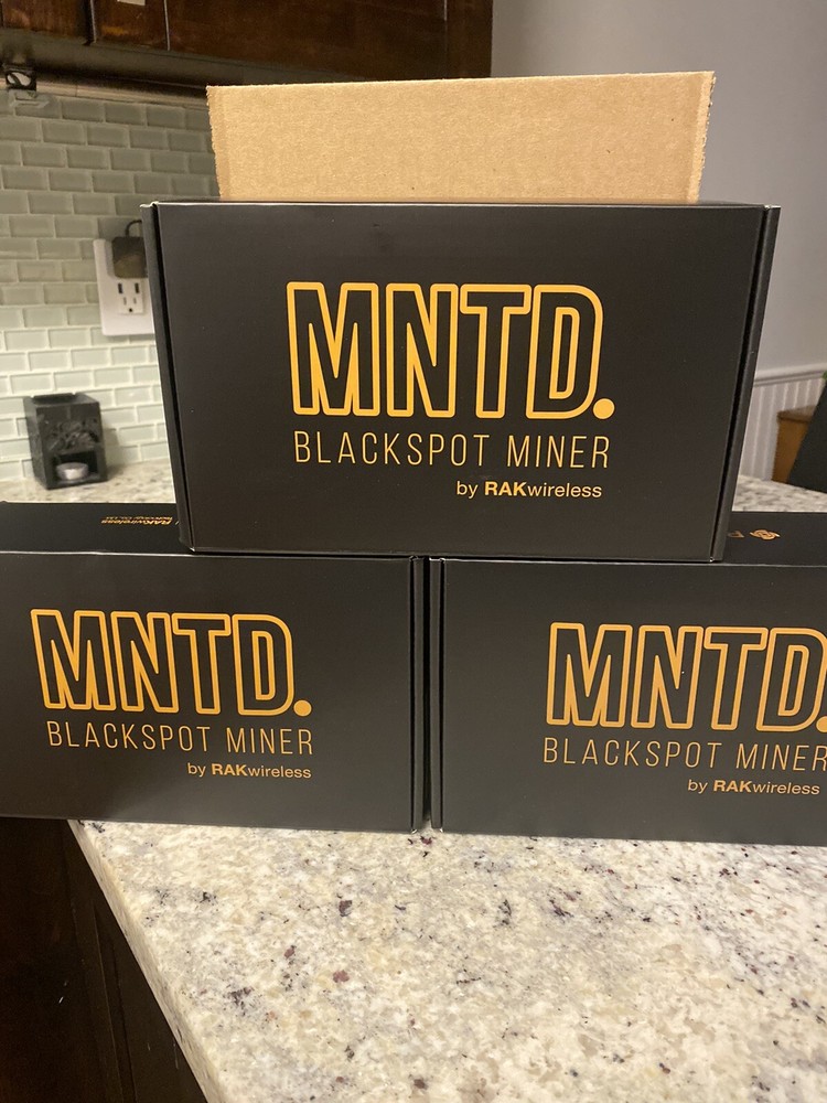 RAK V2 Helium Hotspot Miner — US/CAN — 915 MhZ…. 3 Miners Available