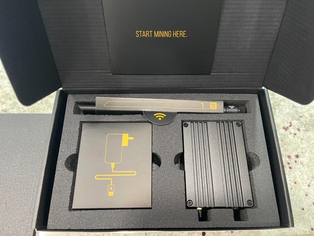 MNTD Rak Helium Miner Blackspot US915 HNT Black Hotspot Brand New Never Used