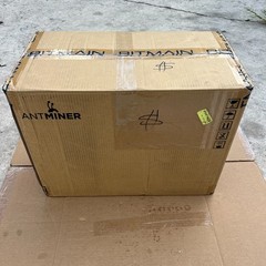 Antminer S21 Hydro 335 TH Bitcoin Miner USA Brand New 380 V 3‑Phase