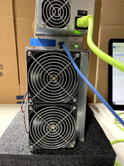 YAMI YM-107 MINER (Maximum 1200 mh/S)  ASIC ETH/ETC1000W