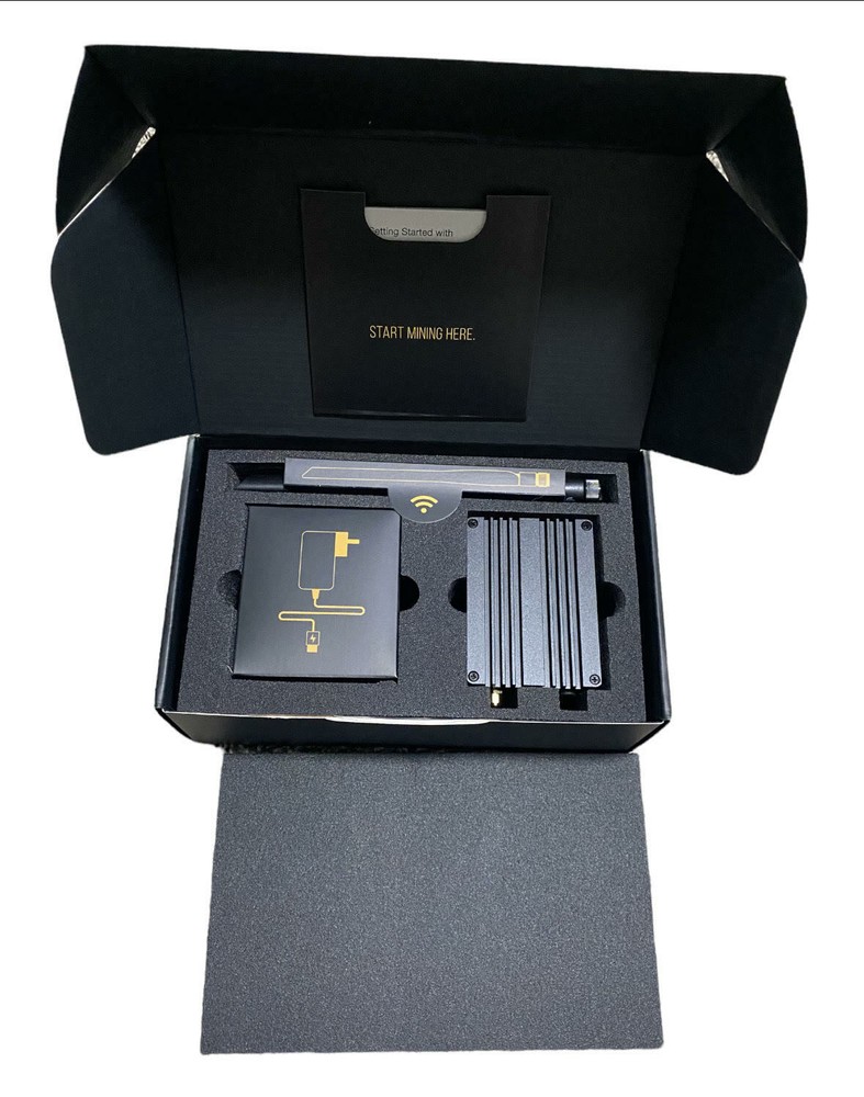 MNTD Rak Helium Miner BLACKSPOT US915 HNT Black Hotspot (Brand New, In Hand)
