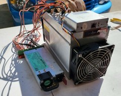 Bitmain Antminer L3+ 504 MHs with Power Supply. Blissz installed. LTC and DOGE.