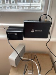 SENSECAP OR RAK With 8DBi Helium HNT Hotspot Miner EU / UK 868MHZ In hand — USED