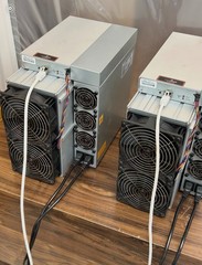 Bitmain Antminer S19J Pro 104TH ASIC Bitcoin Miner, lightly used, good condition