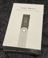 Ledger Nano S Hardware Wallet Cryptocurrency Bitcoin Ledger — ***Factory Sealed