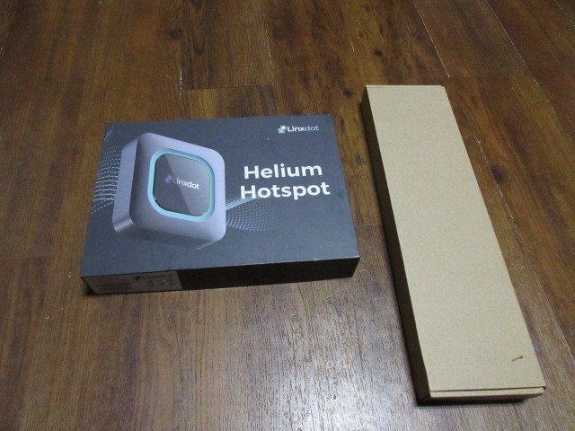 LinxDot LD-1001 Helium HNT Miner Hotspot Gateway With +5.8dBi Antenna